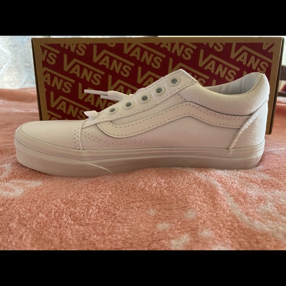 Vans Shoes Brand New Never Worn Vans Too Tight White Poshmark